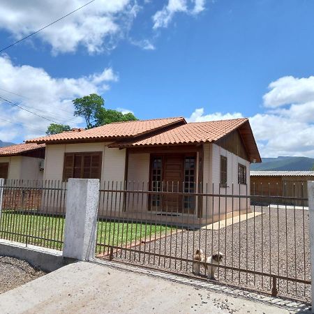 Lar Doce Lar Dos Canyons Villa Прая Гранде Екстериор снимка